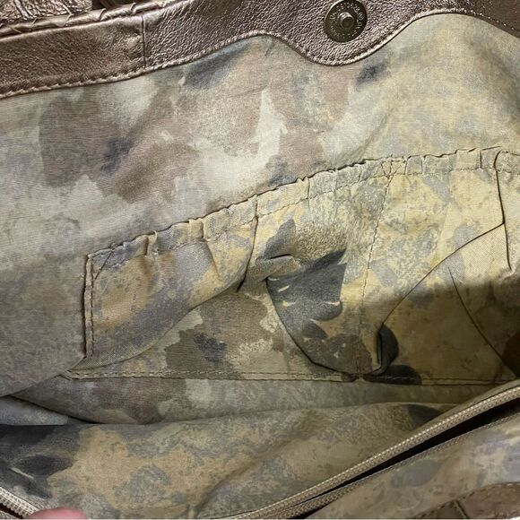 NWT  Elliott Lucca INTRECCIO Woven Metallic Shoulder Bag Tote Pewter Gold Silver - Picture 14 of 14